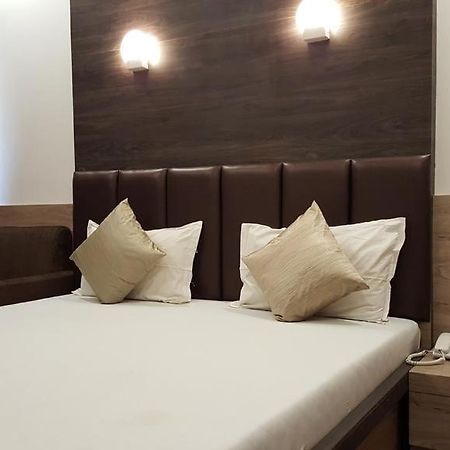 Hotel Oasis Mumbai Dış mekan fotoğraf