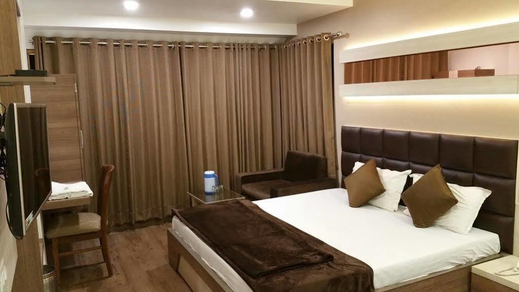 Hotel Oasis Mumbai Dış mekan fotoğraf