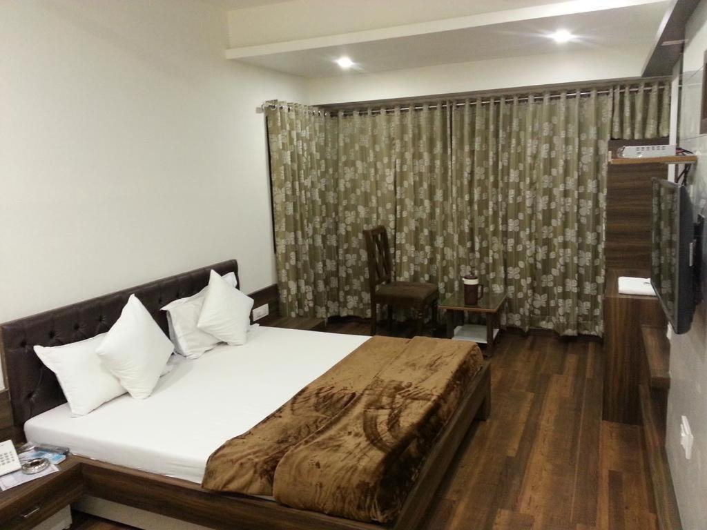 Hotel Oasis Mumbai Dış mekan fotoğraf